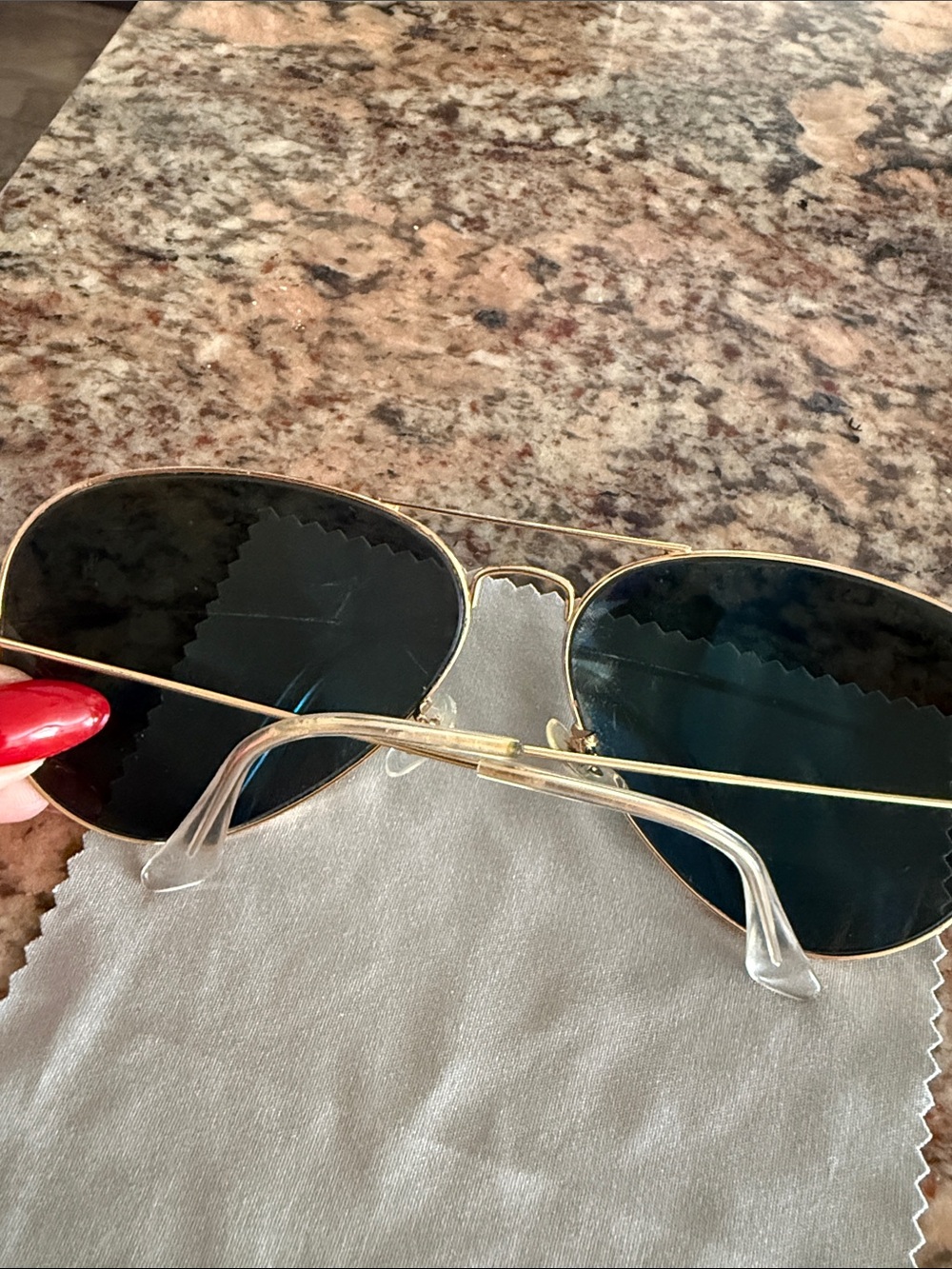 Ray-Ban Aviator Sunglasses – Gold Frame with Black Lenses - Picture 3 of 3
